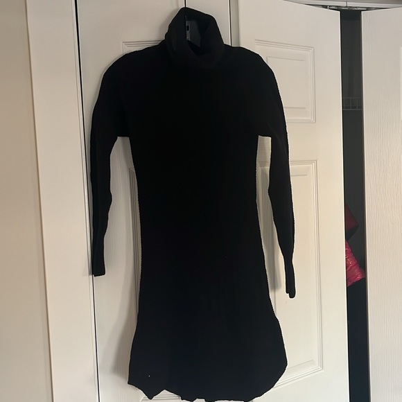 Size XXS black 100% merino wool Bianca sweater dress from Aritzia (Wilfred) - Picture 6 of 6